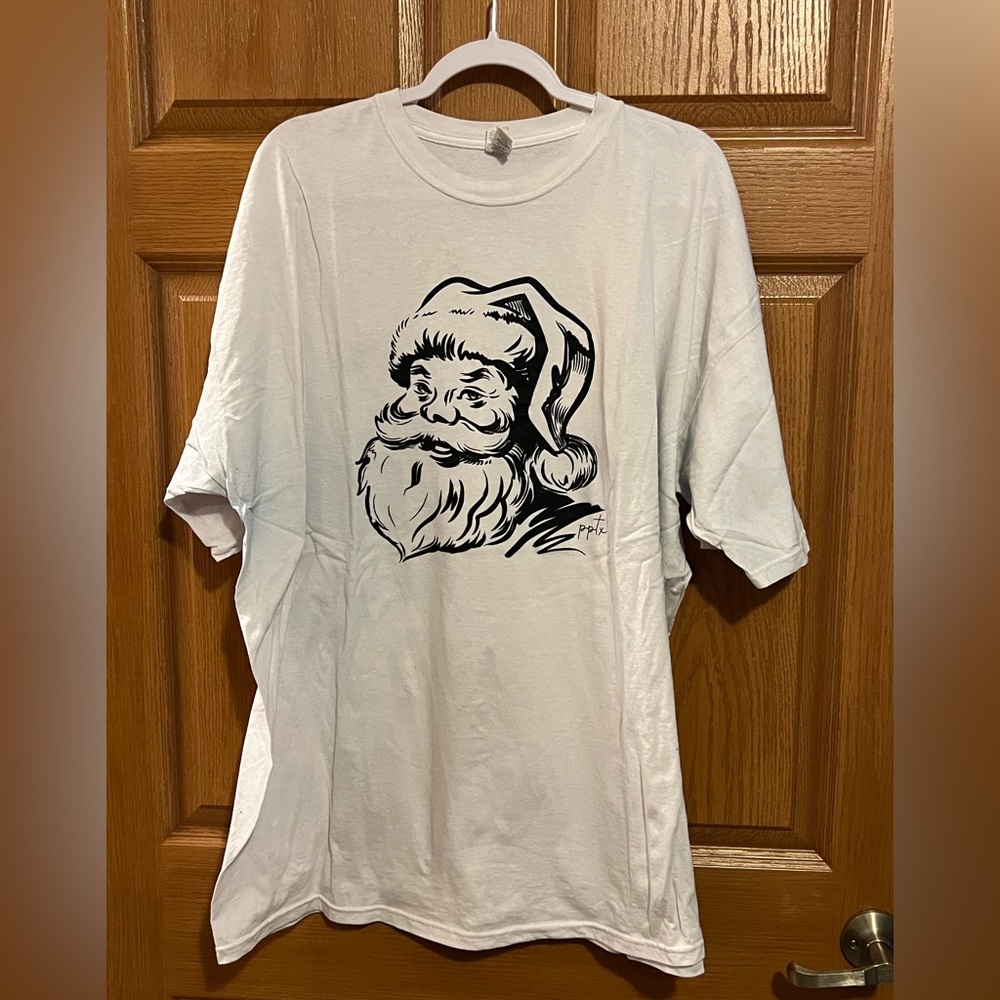 Plus size Santa t-shirt